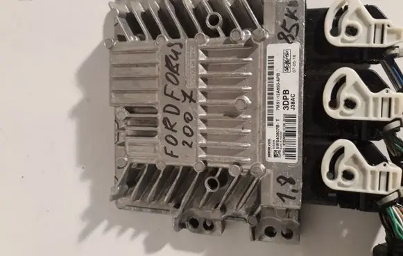Ford Focus Engine control unit/module 5WS40607BT 7M5112A650APB 3DPBJ38AC