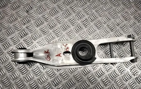 Rear upper control arm/wishbone