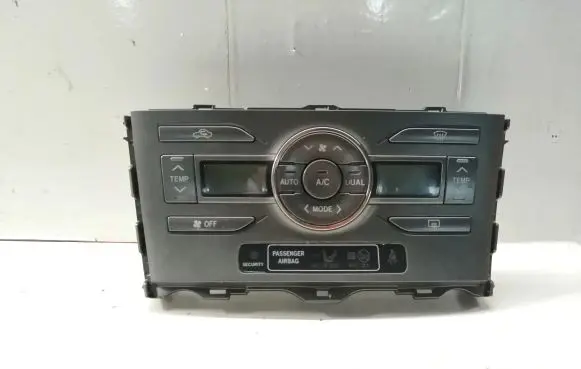 Toyota Auris 150 Climate control unit 5590002220 5590002220B