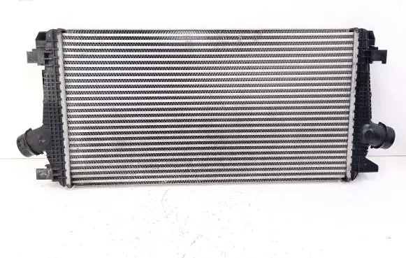 Opel Zafira C Intercooler radiator 13267647