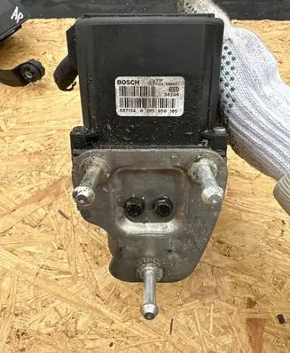 Volkswagen Phaeton ABS Pump 0265950105