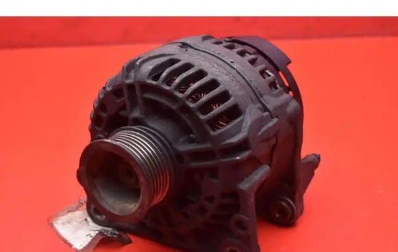 Volkswagen Bora Generator/alternator 06A903026