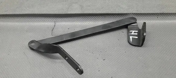 Volkswagen Golf III Tailgate/trunk/boot hinge