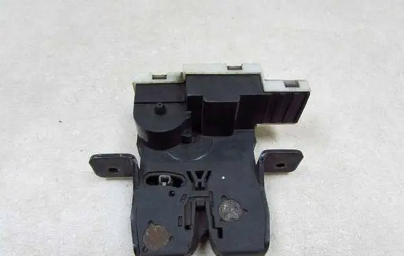Renault Laguna II Tailgate/trunk/boot lock/catch/latch 8200000893B 55179