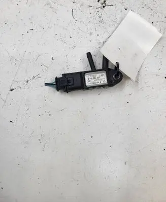 Nissan Qashqai Exhaust gas pressure sensor 227702184R H8201238402 0281006252