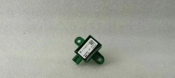 Mercedes-Benz E W212 Airbag deployment crash/impact sensor A1729056100