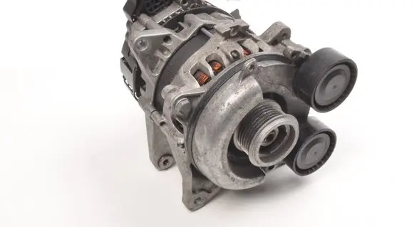 Nissan Qashqai J12 Generator/alternator 2310A1749R