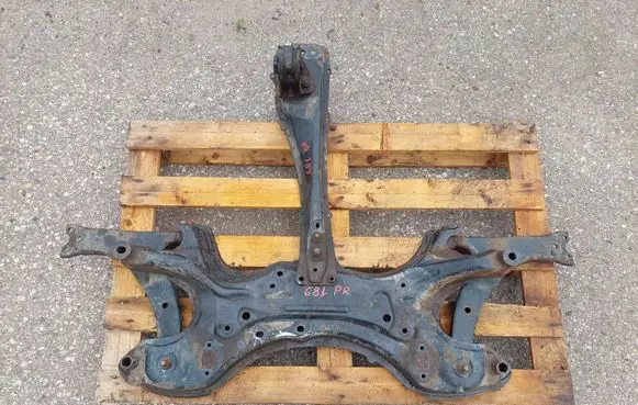 Toyota Corolla Verso AR10 Rear subframe 