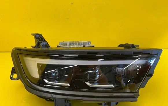 Opel Astra L Headlight/headlamp 9855316680