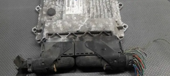 Suzuki Swift II Engine control unit/module ECU 55192498