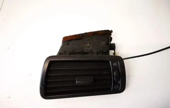 Fiat Ulysse Dash center air vent grill 1484108077 1491963077