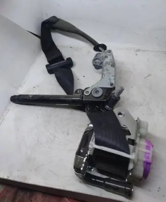 Ford Mustang VI Front seatbelt GR3B63612D65AG