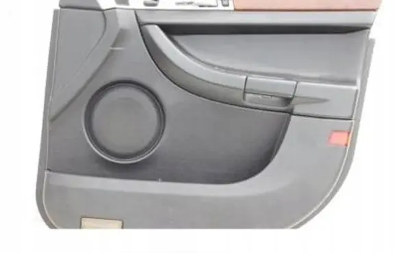 Chrysler Pacifica Front door