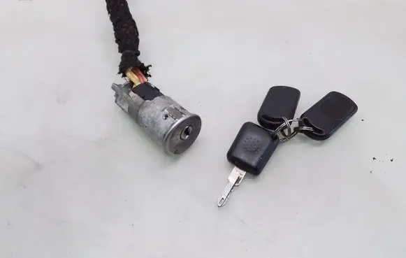Renault Megane I Ignition lock