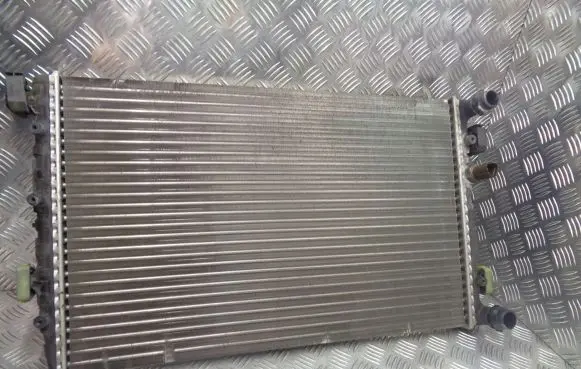 Volkswagen Polo IV 9N3 Radiator set 