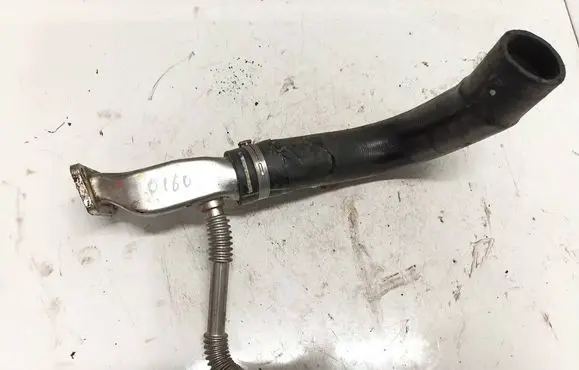Engine coolant pipe/hose