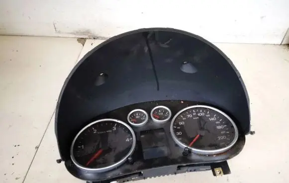 Audi A2 Speedometer (instrument cluster) 8z0920901 110080192003