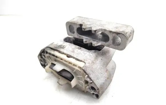 Volkswagen Taigo Engine mount bracket 2Q0199262BK