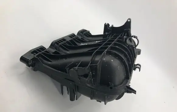 Volkswagen Golf VIII Intake manifold 05e129709s