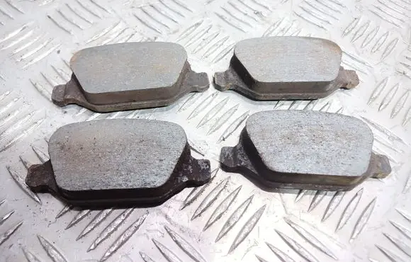 Alfa Romeo 147 Brake pads (rear) 