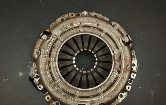 Renault Master II Clutch pressure plate 8200375199