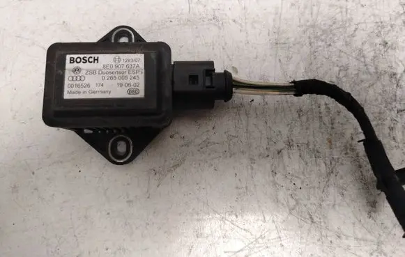 Audi A4 S4 B5 8D ESP acceleration yaw rate sensor 8E0907637A 0016526 0265005245