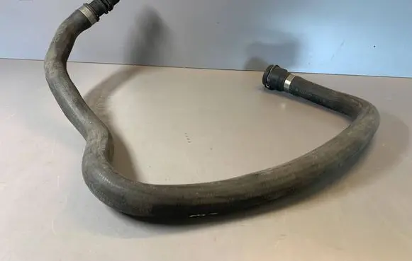 BMW 5 E39 Engine coolant pipe/hose 1438632 11531438632