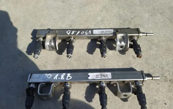 Ford Focus Fuel main line pipe 4M5G-9D280-DB