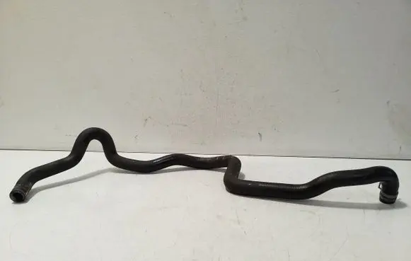 Volvo XC90 Engine coolant pipe/hose 31338391
