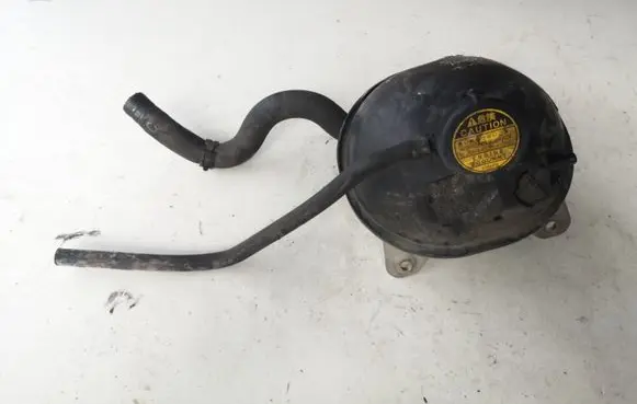 Toyota Corolla Verso E121 Coolant expansion tank/reservoir 51994A0F
