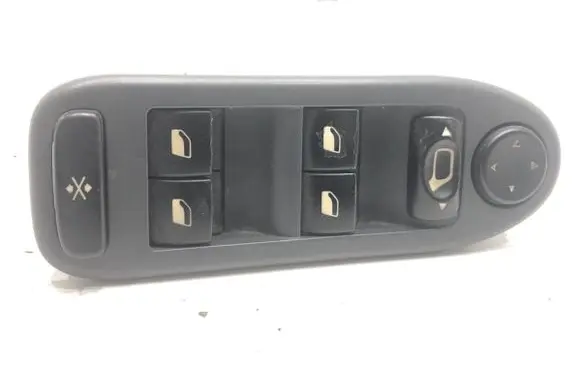Citroen C5 Electric window control switch 96326945ZJ