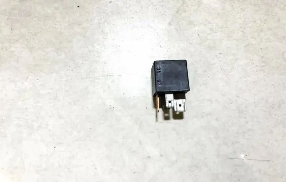 Volkswagen Golf V Other relay 3d0951253a
