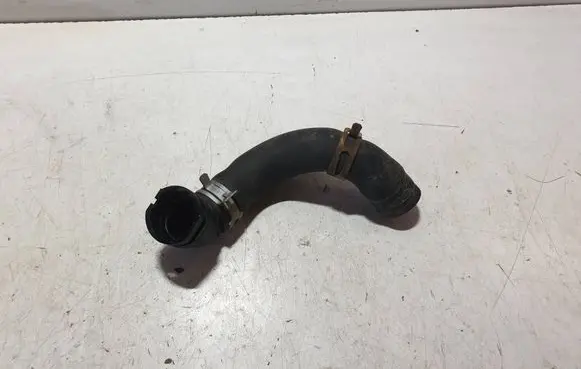 Hyundai Kona I Engine coolant pipe/hose 25415J9100