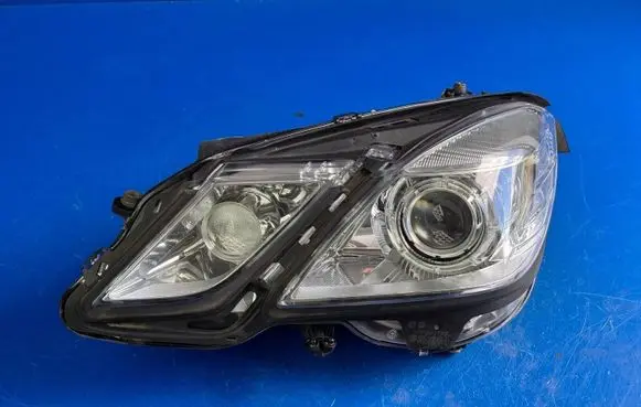 Mercedes-Benz E W212 Headlight/headlamp A2128205761 0097020700736437