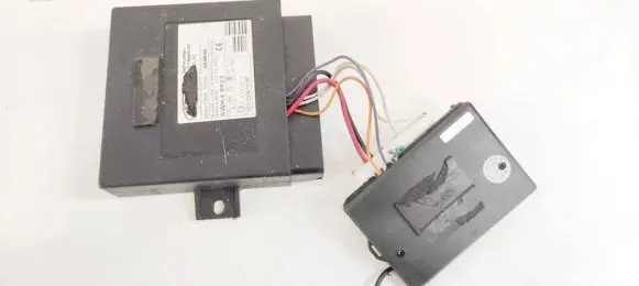 Ford Focus Comfort/convenience module 98AG15K600DE 5WK48823