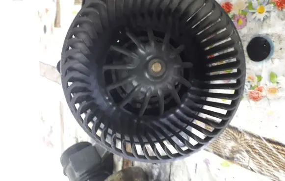 Peugeot 406 Heater fan/blower H3996399