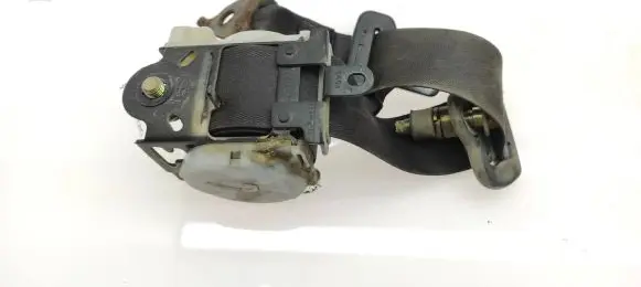 Honda Legend Rear seatbelt TK528EJ286