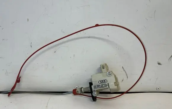 Audi A6 S6 C6 4F Fuel tank cap lock 4F0862153B