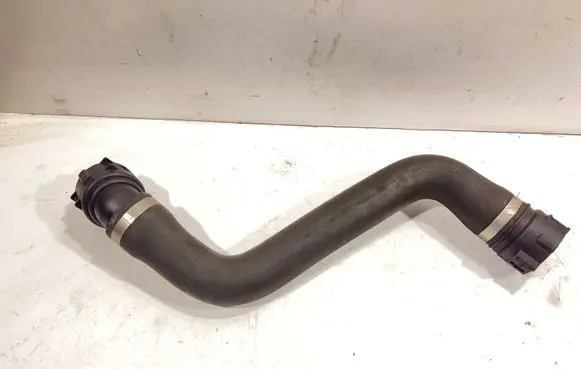 BMW 5 F10 F11 Engine coolant pipe/hose 7789742