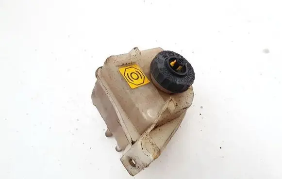 Brake fluid reservoir