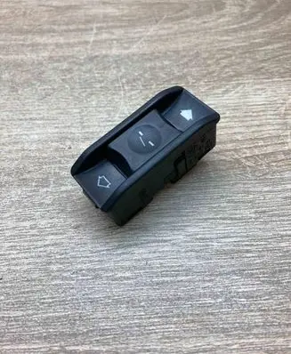 BMW 5 E39 Sunroof switch 8352182