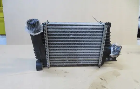 Renault Clio IV Intercooler radiator 8285