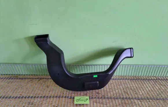 Mercedes-Benz G W461 W463 1st Gen Cabin air duct channel A4638310157 638310157