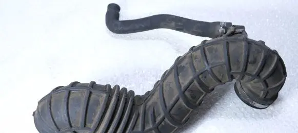 Audi A6 S6 C4 4A Air intake hose/pipe 4A0145747 046103221A