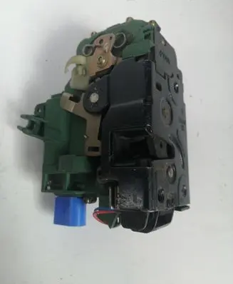 Seat Ibiza III (6L) Rear door lock 3B1837016BQ
