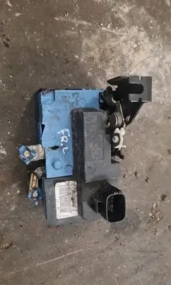 Volvo S60 Front door lock
