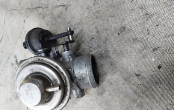 Ford Galaxy EGR valve 038131501G 026015