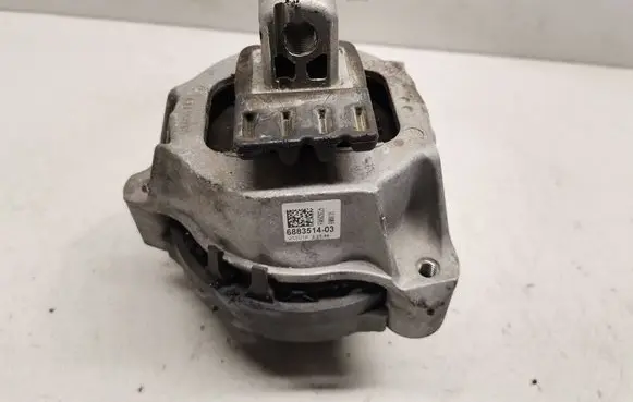 BMW 5 G30 G31 Engine mount bracket 6883514 688351403