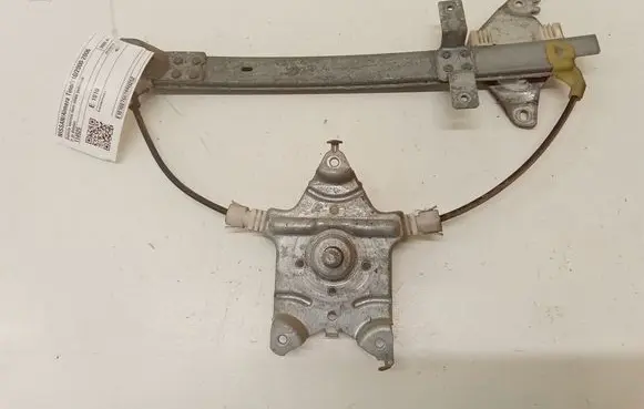 Nissan Almera Tino Rear door manual window regulator 114929