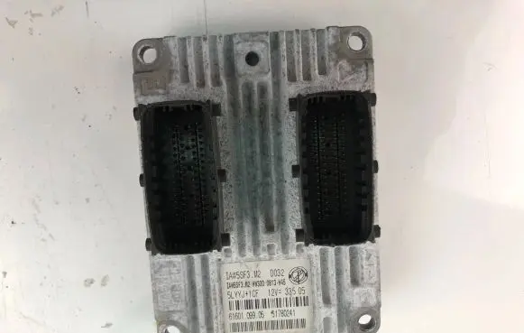 Fiat Grande Punto Engine control unit/module ECU 51780241